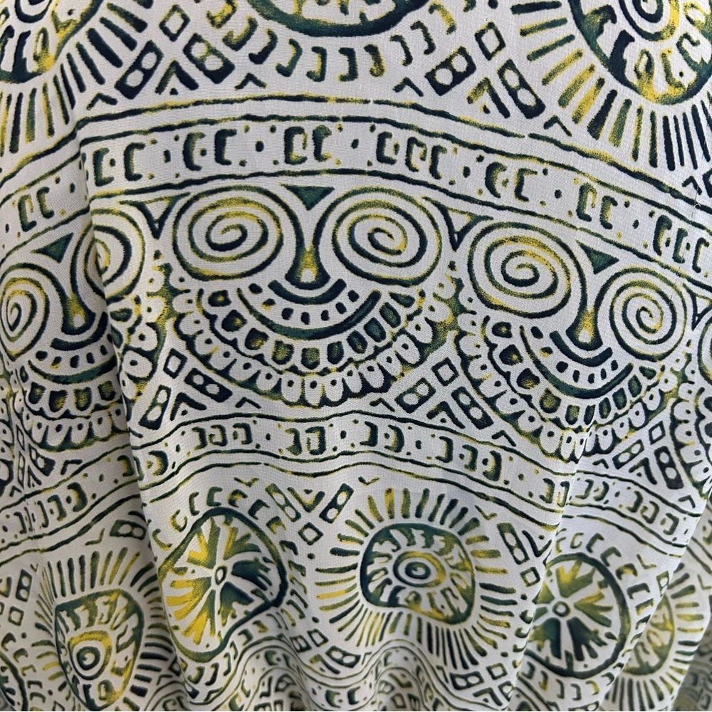 Body Central Geometric Patterned Open Front Top Size M - Picture 4 of 5